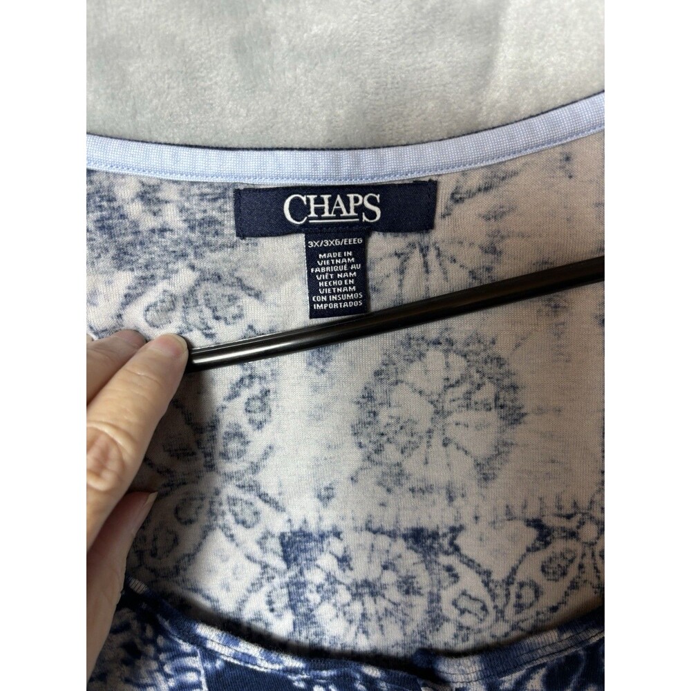 Chaps Woman’s  Size 3X Shirt Short Sleeve Navy With Pattern Cotton Button Accent - Picture 3 of 4